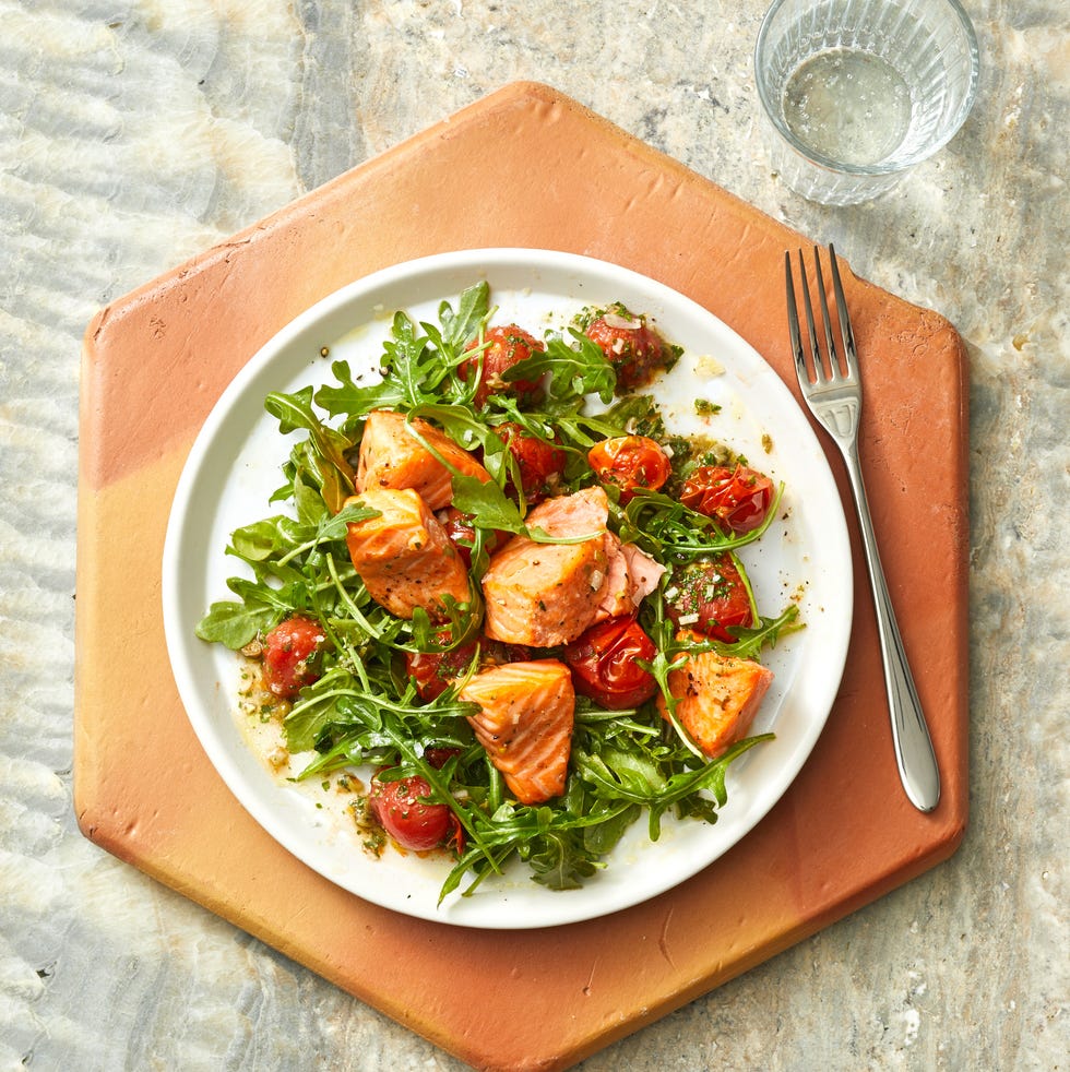 lemon arugula salad roasted salmon